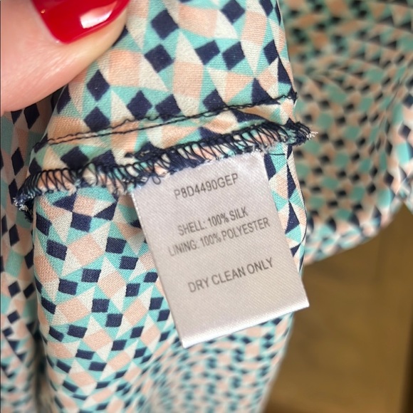 Patterned Blouse - Picture 3 of 3